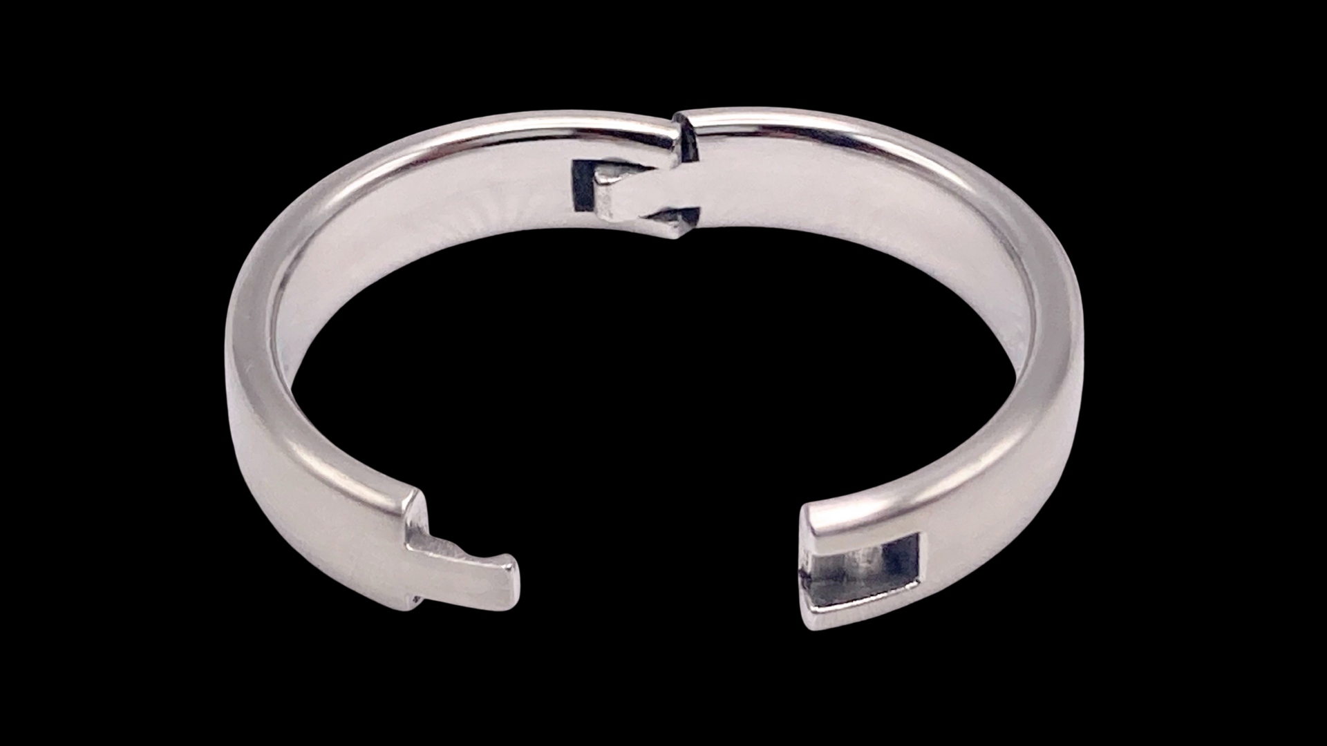 Hinged rings go on easily around swollen knuckles to fit your finger ...